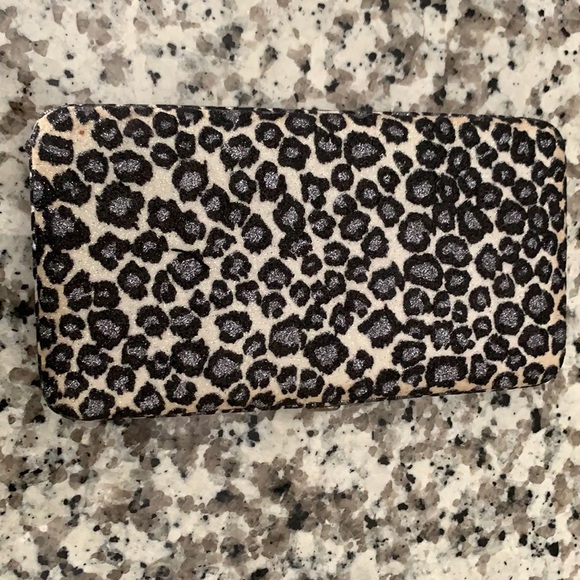 Wallet - Picture 1 of 2